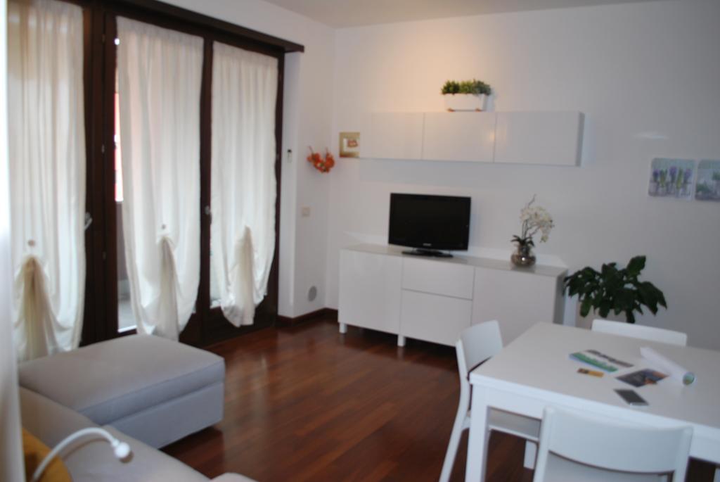 Lovely Apartment Верона Экстерьер фото